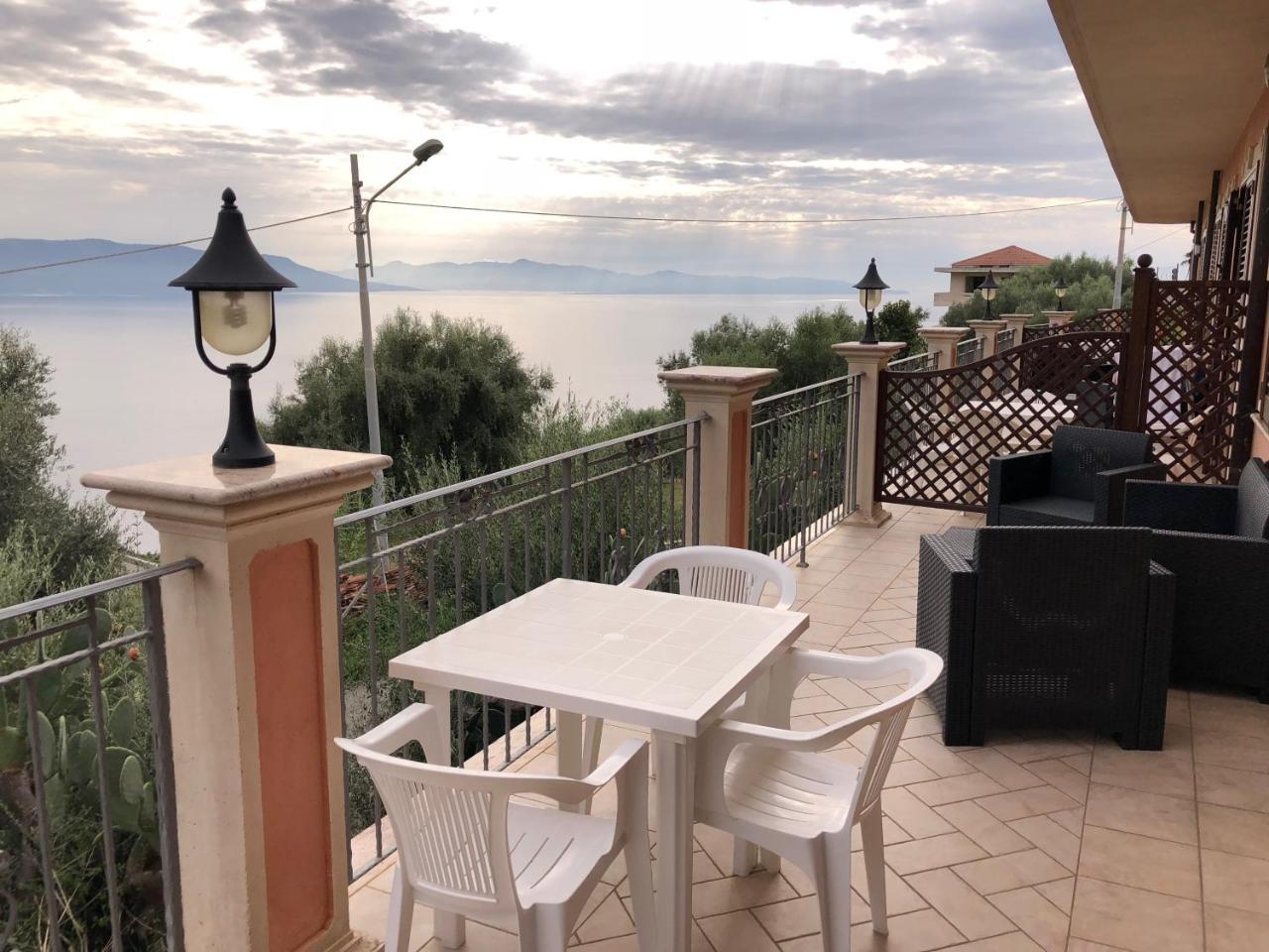La Marinella Apartment Палми Екстериор снимка